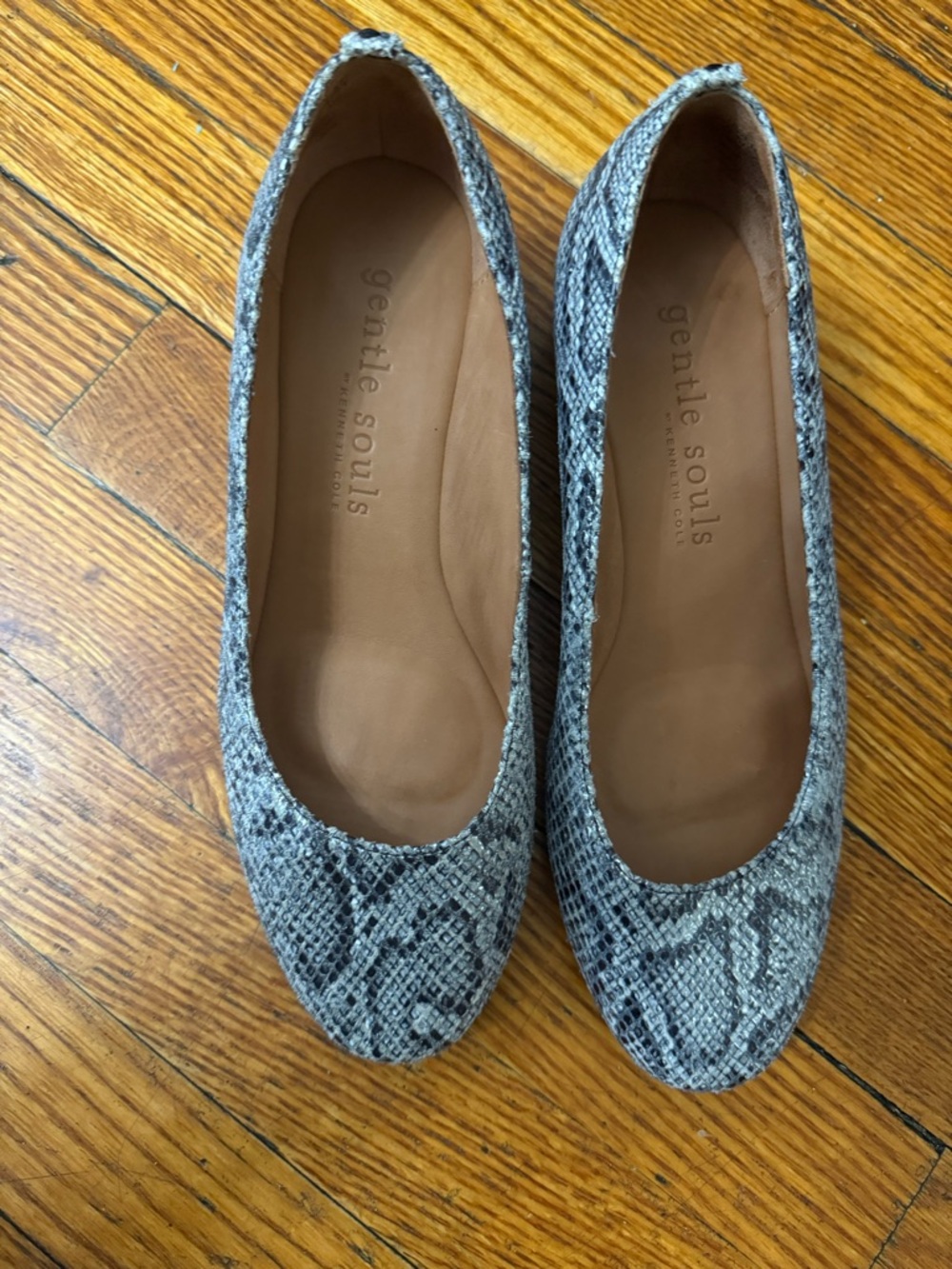 gentle souls Snake-Print Ballet Flats in Gray and Black
